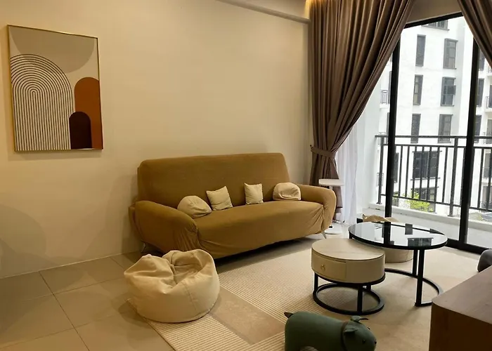Hillside Stay @ The Cove Hillside Residential