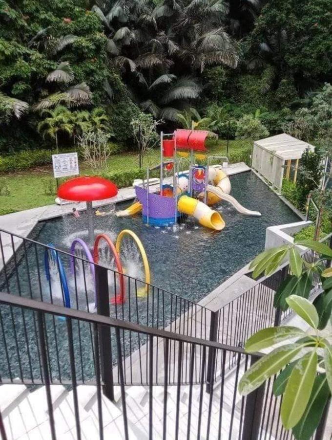 Hillside @ The Cove Hillside Residential *