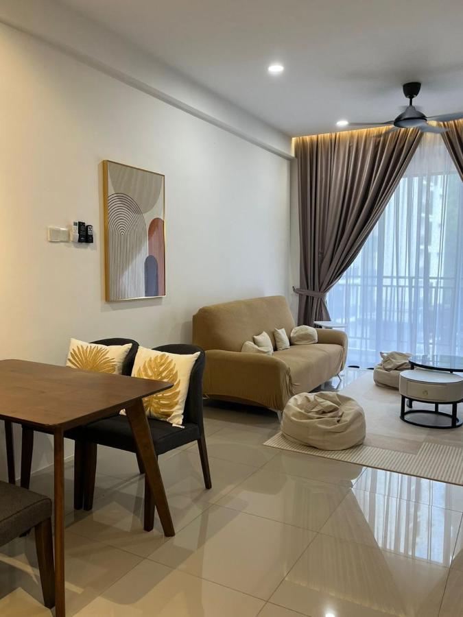 Hillside @ The Cove Hillside Residential Apartment