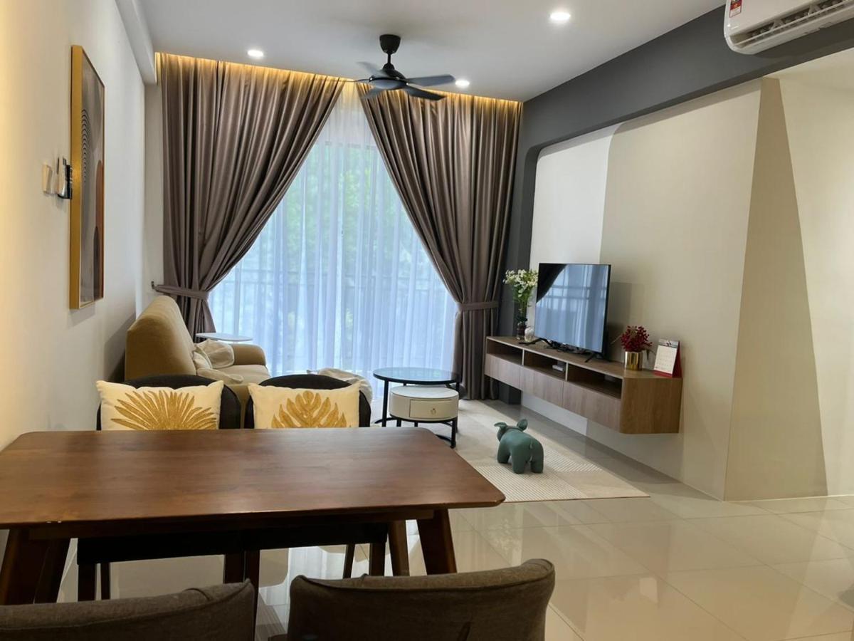 Hillside @ The Cove Hillside Residential Apartment *